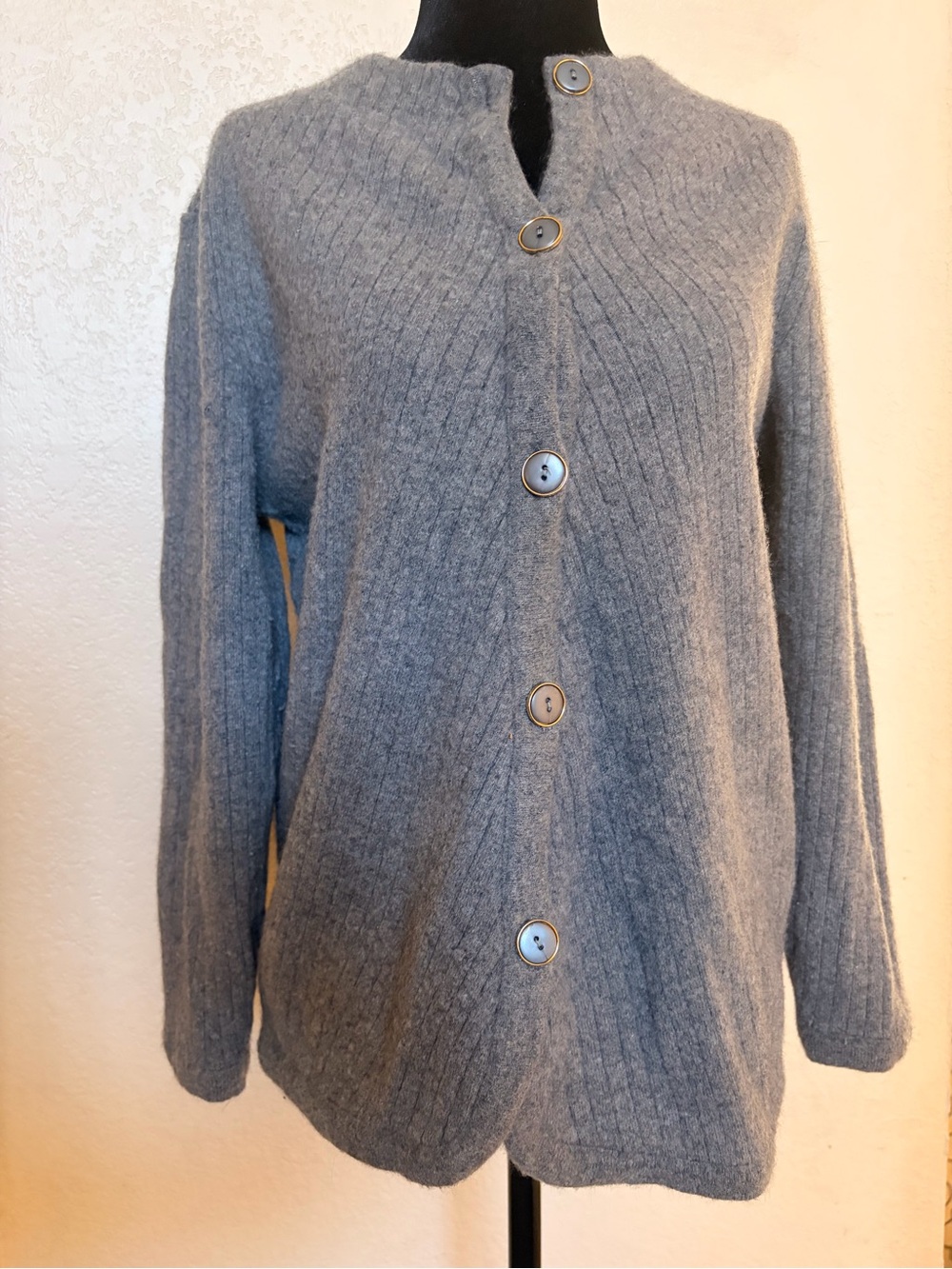 Vintage 90s Ann Max Italy Cozy Gray Diagonal Ribbed Knit Button Cardigan Sweater